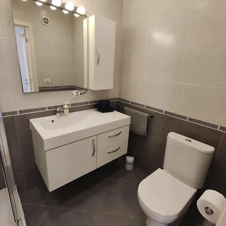 Fanabe Apartment *